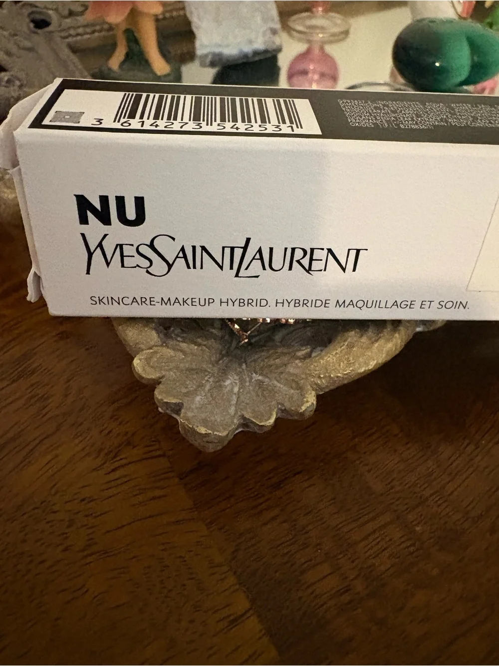 NWT Yves Saint Laurent Bare Look Tint in Nu - White Box shade 20 1 fluid ounce